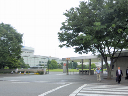 NEC正門