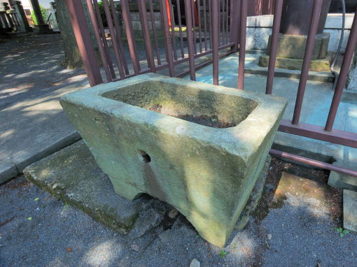 手水鉢