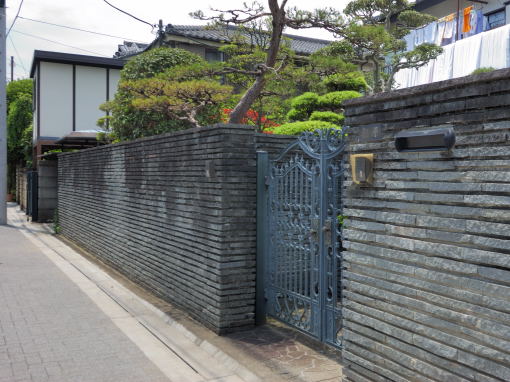 門8